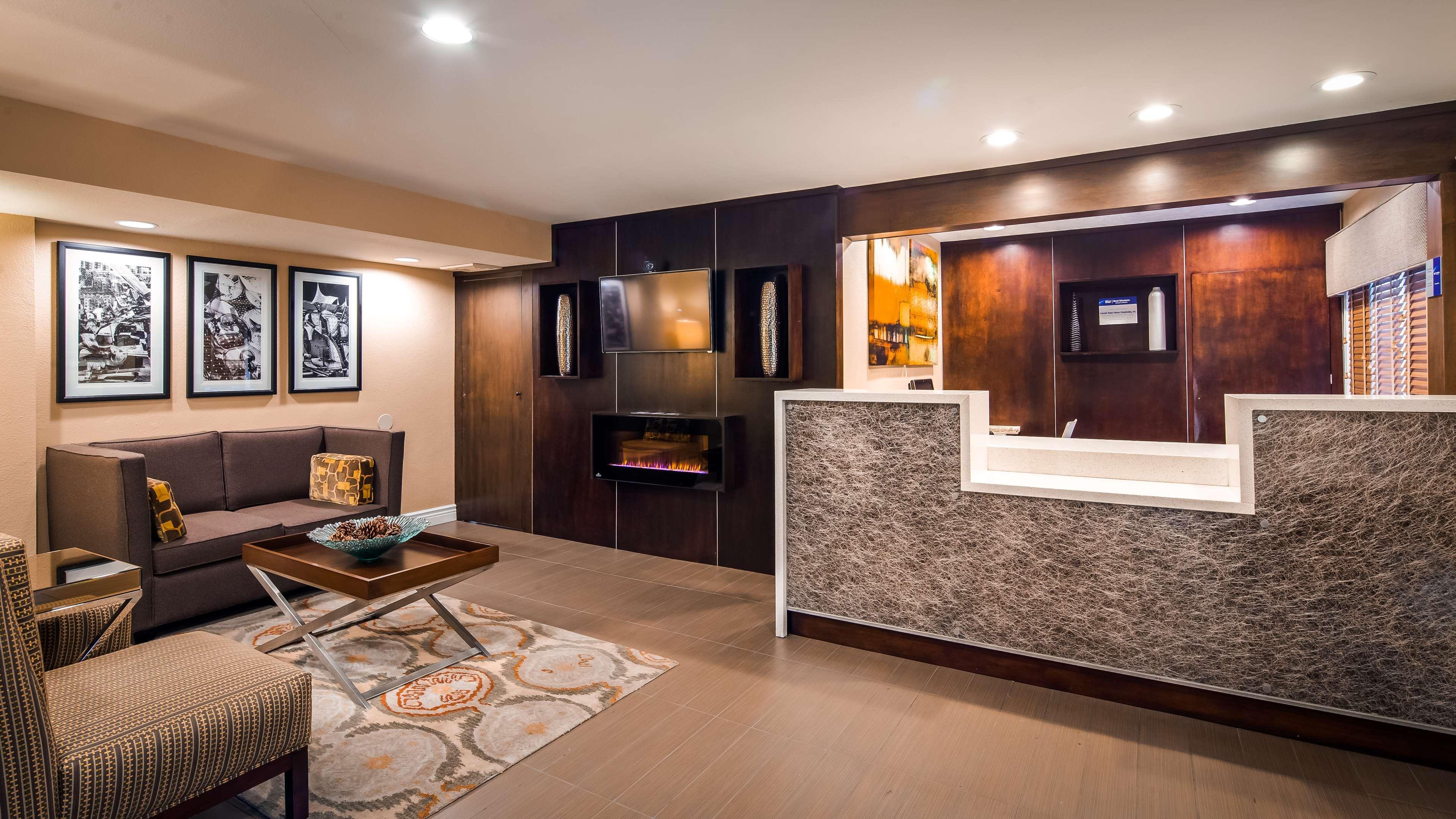 Hotel Western Carmel's Town House 3*