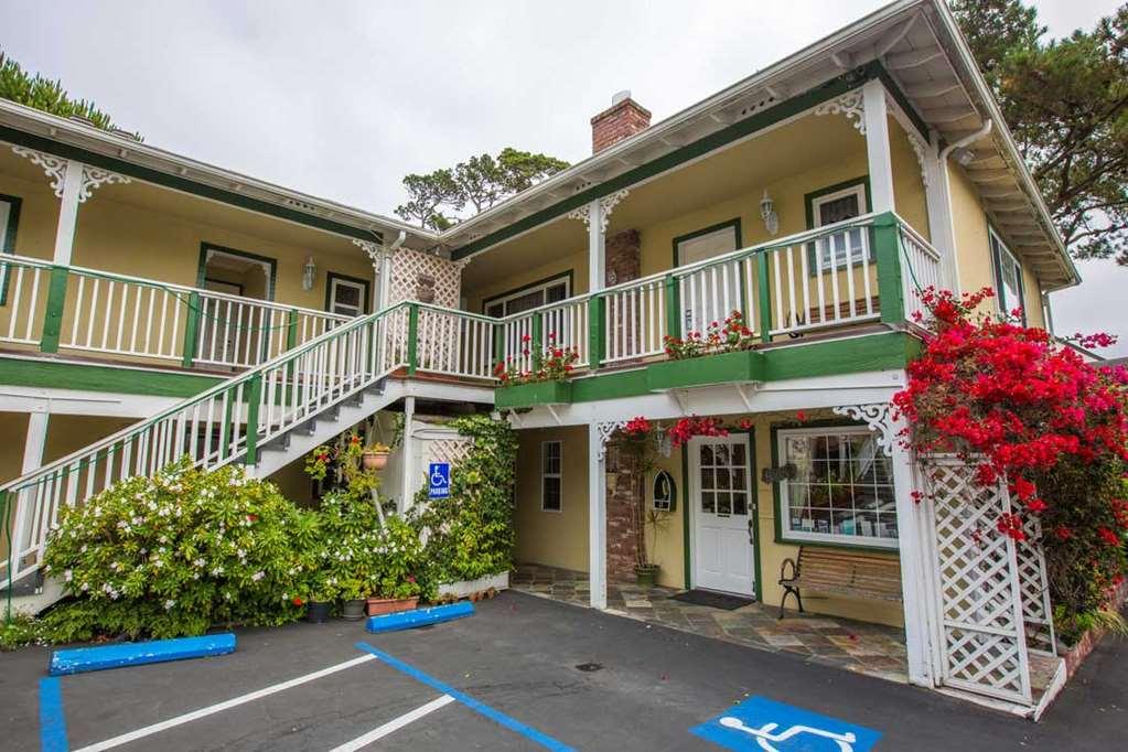Motel &