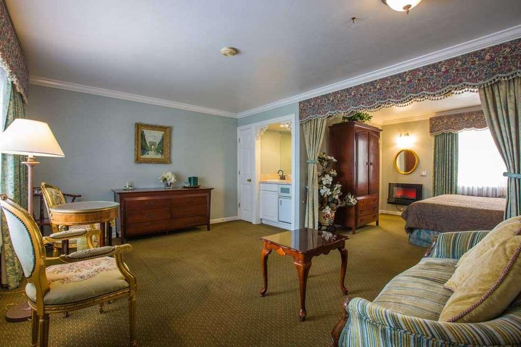 Motel & Carmel-by-the-Sea