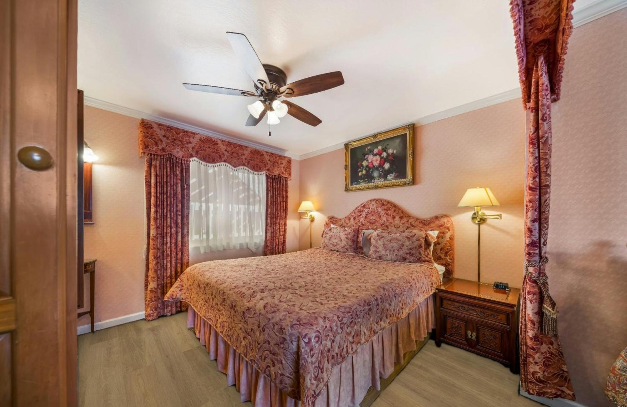 Motel & 3*