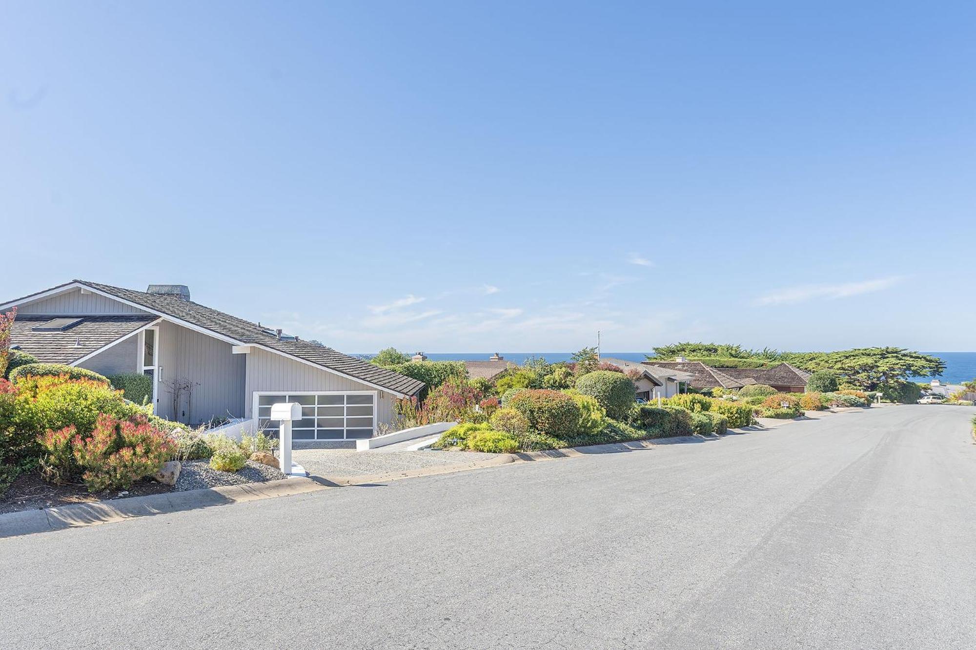 3911 Point Lobos View *