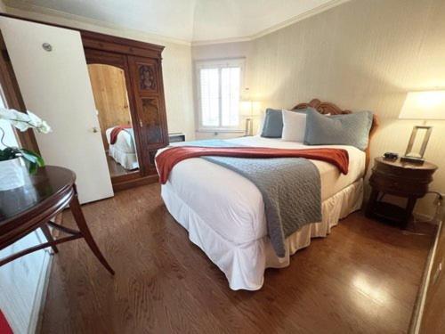 Garden Bed & Breakfast Carmel-by-the-Sea