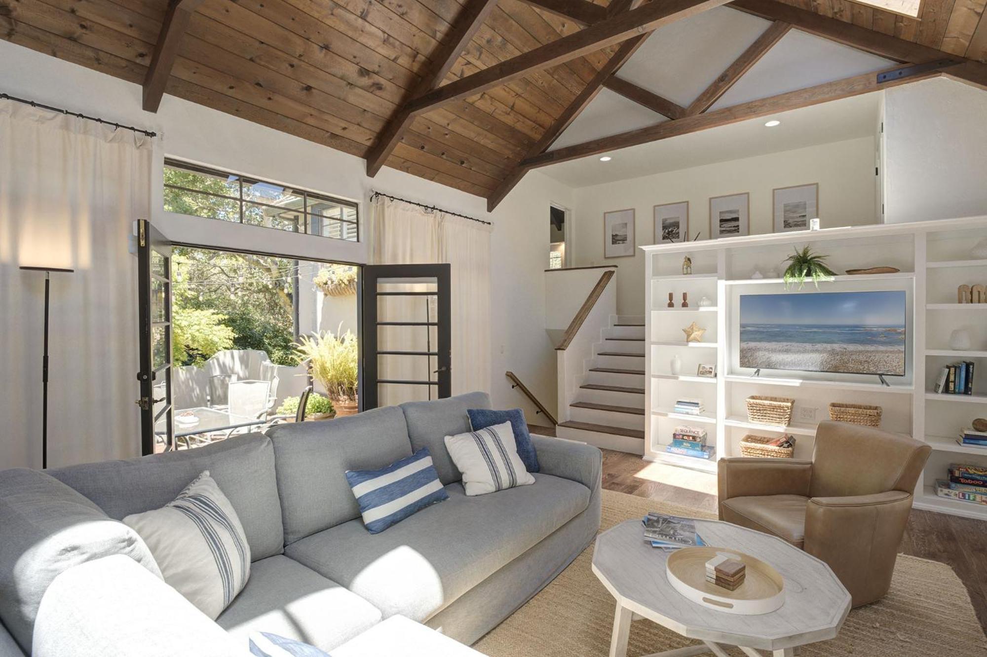 3937 Trailside Retreat * Carmel-by-the-Sea