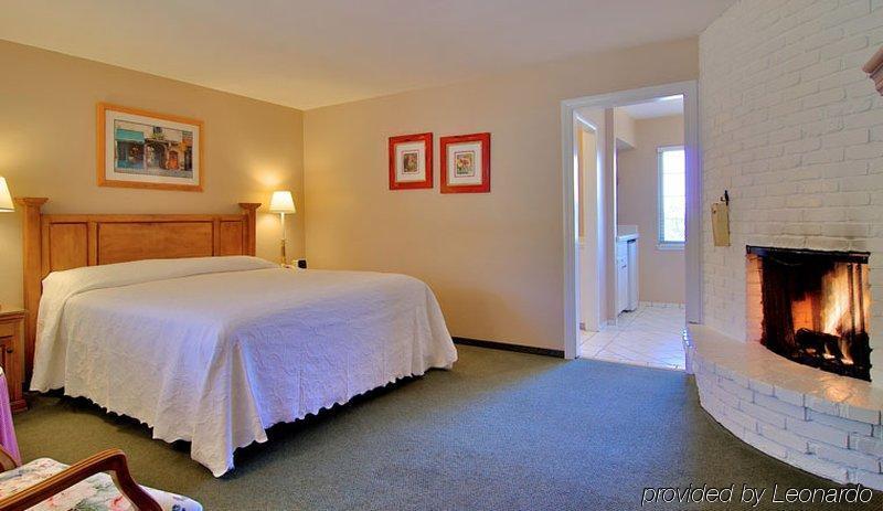 Svendsgaard's 3* Carmel-by-the-Sea