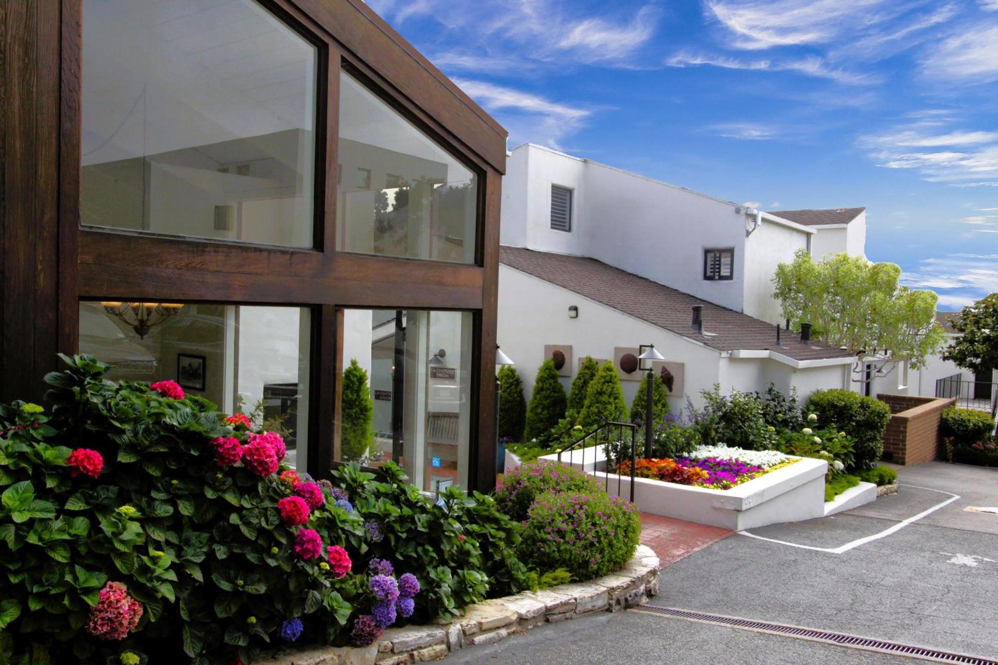 Lobos Hotel
