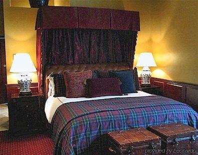 Carriage House Inn Carmel-by-the-Sea