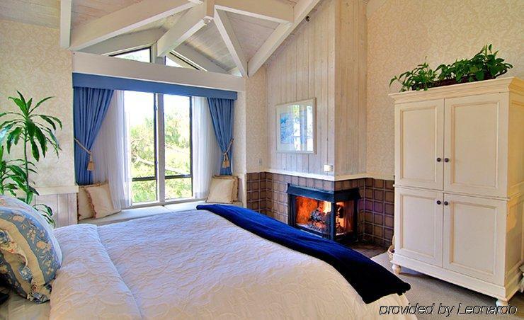 Carriage House Inn Carmel-by-the-Sea
