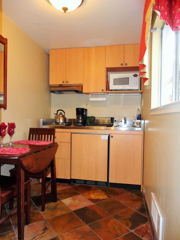 Edgemere Cottages 3*