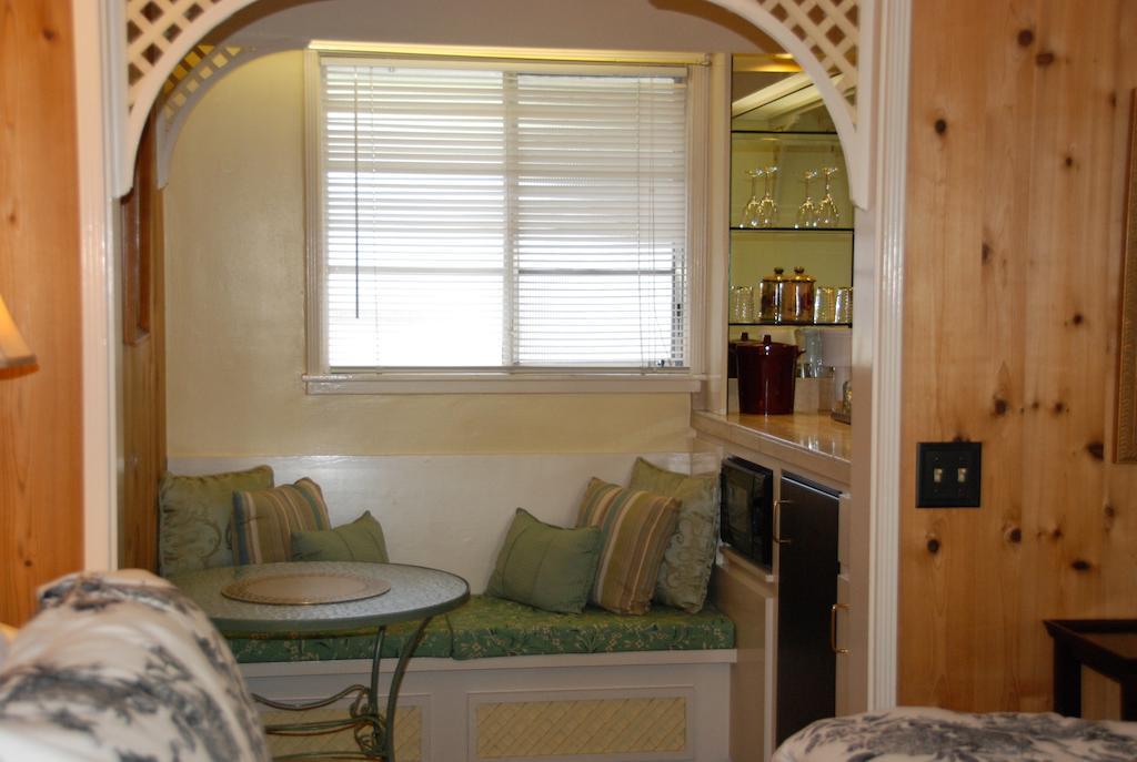 Bed & Breakfast Garden 2*