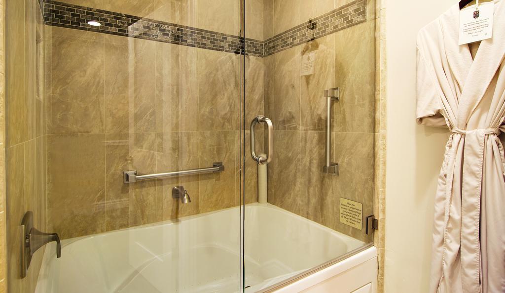 Inn Carriage House 4*