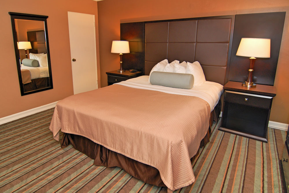 Western Carmel's Town House Hotel Carmel-by-the-Sea