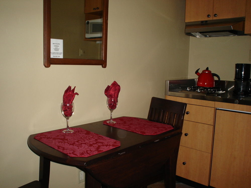 Bed & Breakfast Edgemere Cottages Carmel-by-the-Sea