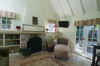 Edgemere Cottages Bed & Breakfast Carmel-by-the-Sea