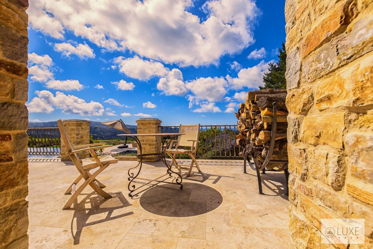 Chateau De Renaitre Villa Carmel-by-the-Sea