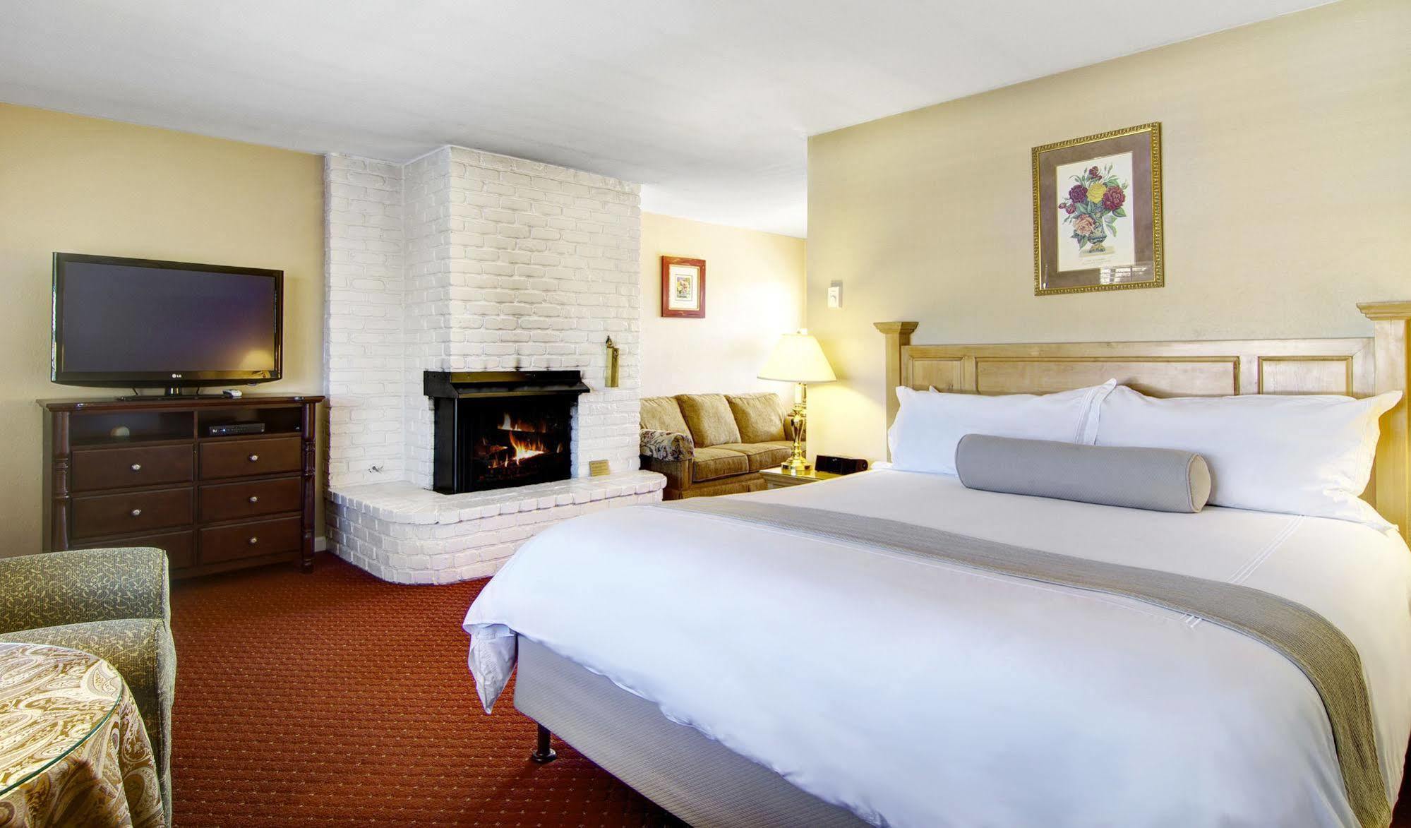Svendsgaard's 3* Carmel-by-the-Sea