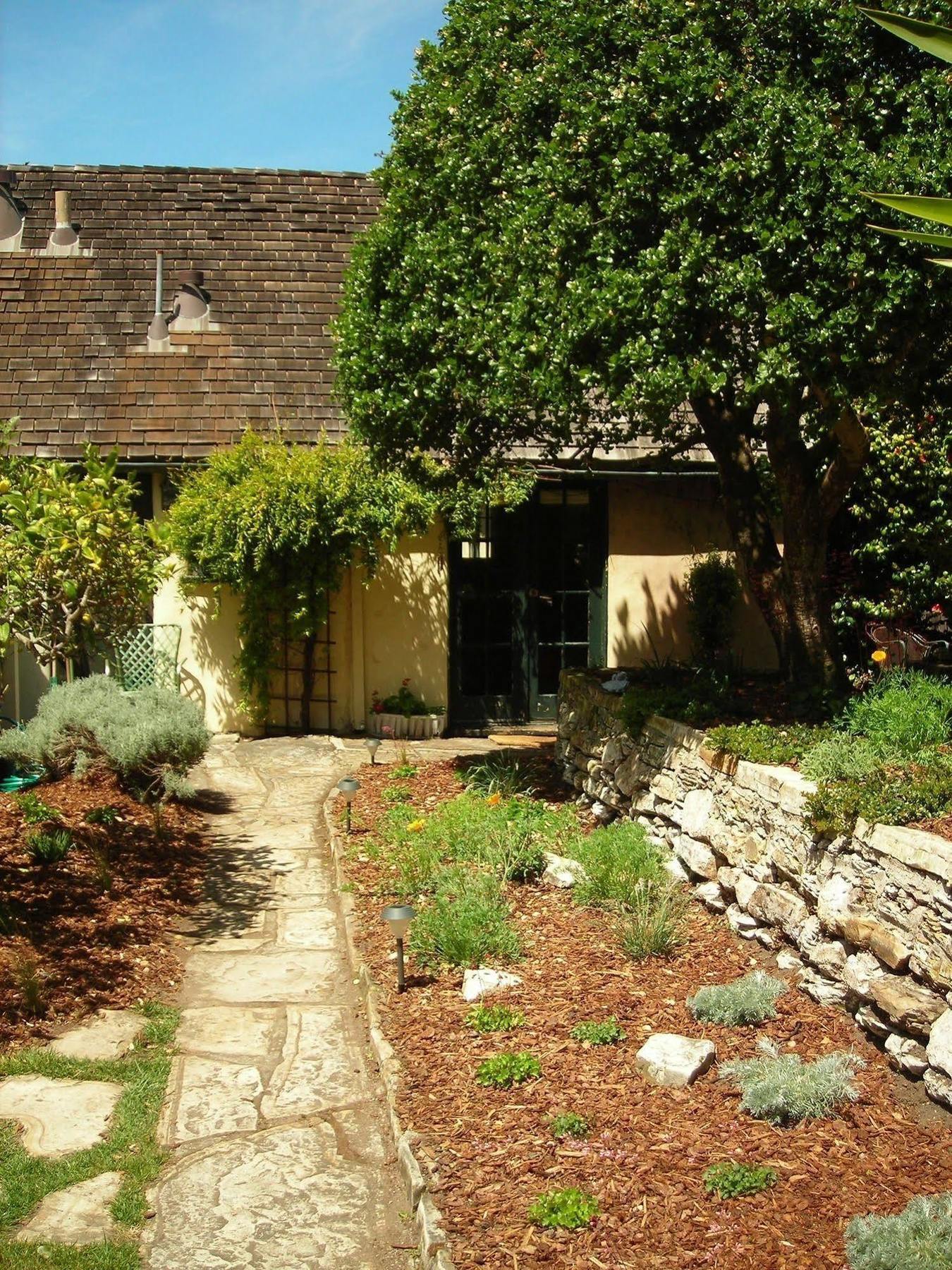 Bed & Breakfast Edgemere Cottages Carmel-by-the-Sea