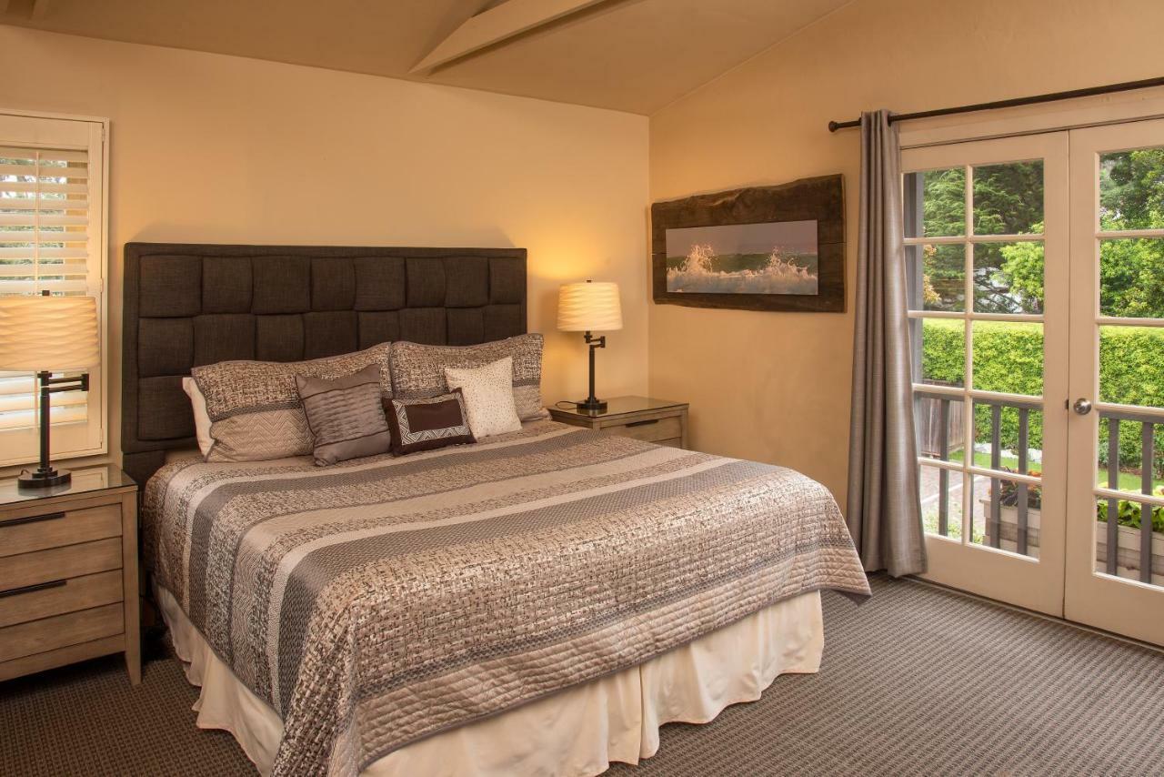 Country 3* Carmel-by-the-Sea