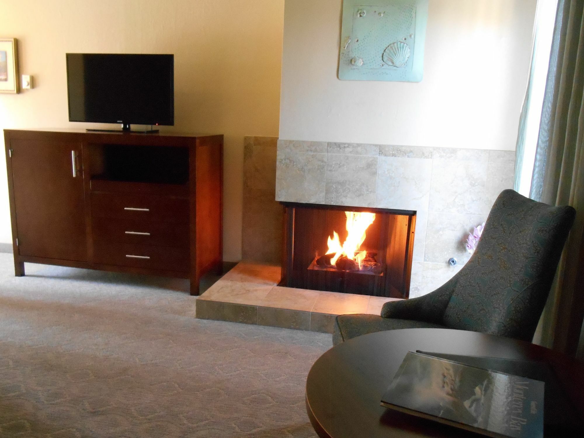 Bay View Hotel 3*