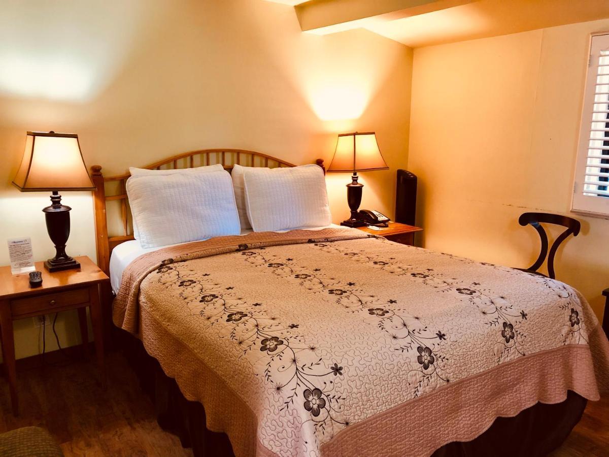 Carmel Resort Inn Resort 2*